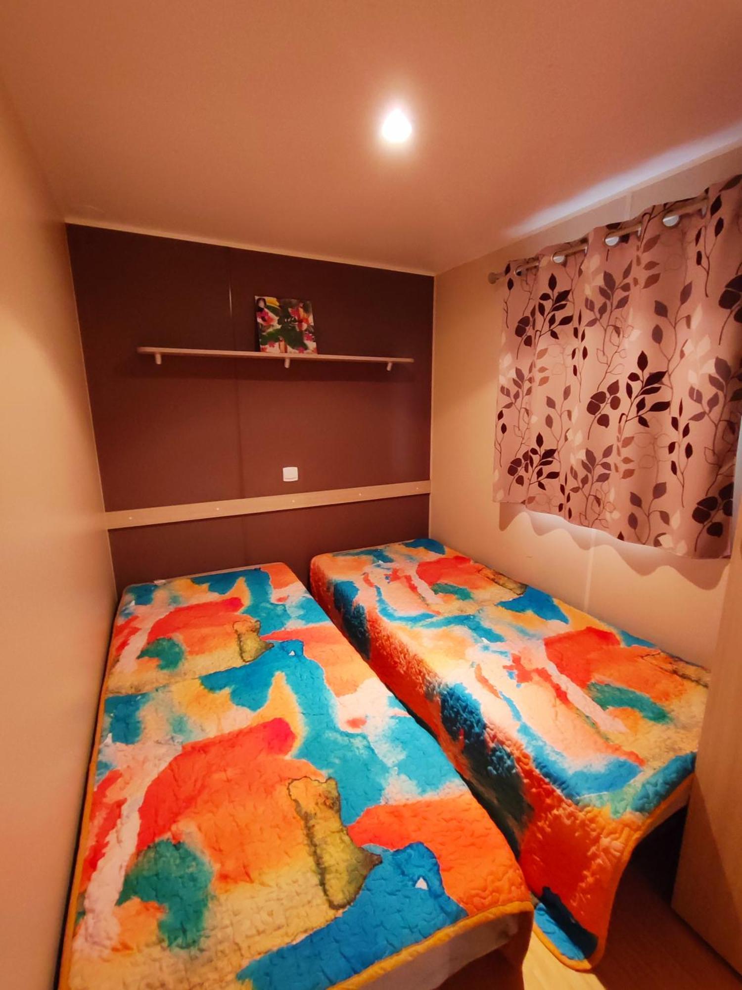 Mobilhome Au Camping Les Salins De La Gardiole Ex Camping Europe Vic-la-Gardiole Exterior foto